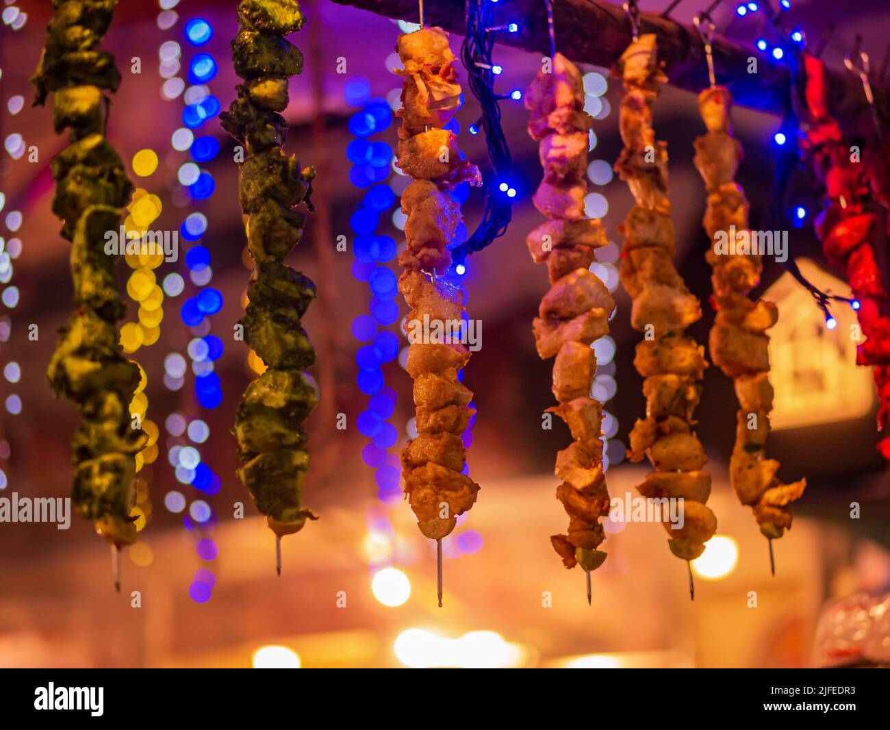 Ramadan o Ramazan cibo festa sfondo o Iftar partito concetto - varietà di kabab di pollo Foto Stock