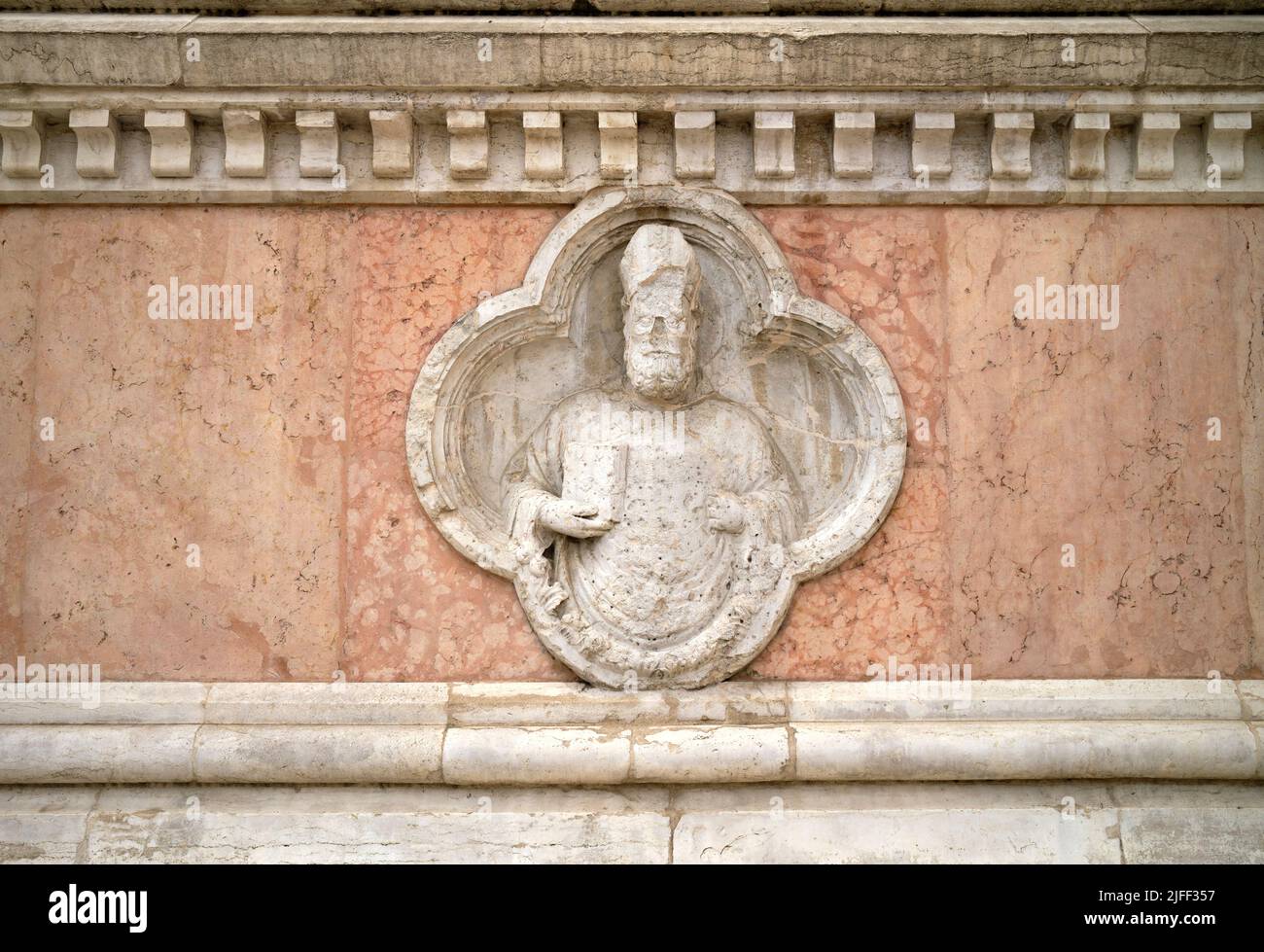 Facciata particolare della Basilica di San Petronio Bologna Italia Foto Stock