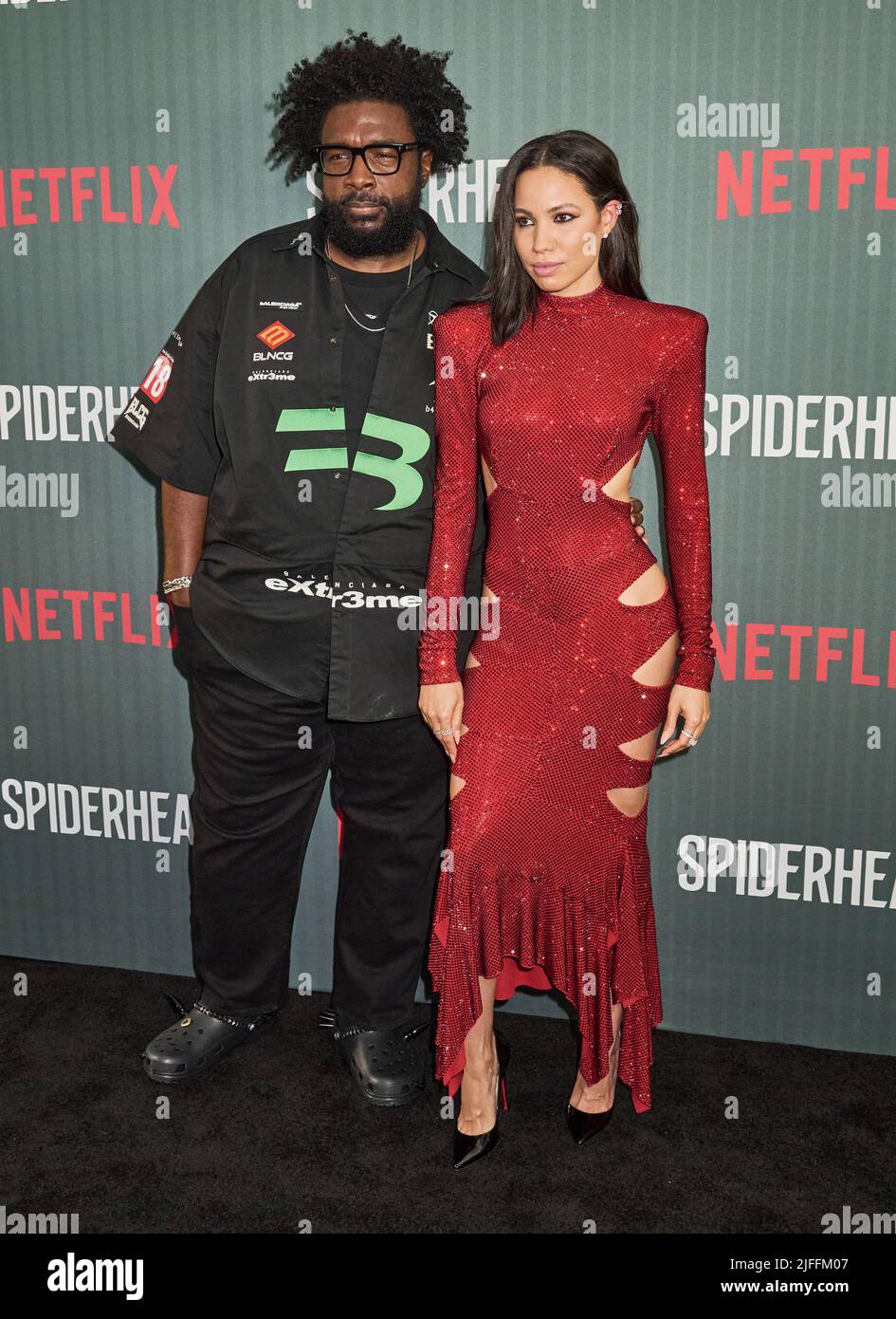 NEW YORK, NY, USA - 15 GIUGNO 2022: Questlove e Jurnee Smollett partecipano al New York Premiere di Netflix 'Spiderhead' al Paris Theatre. Foto Stock
