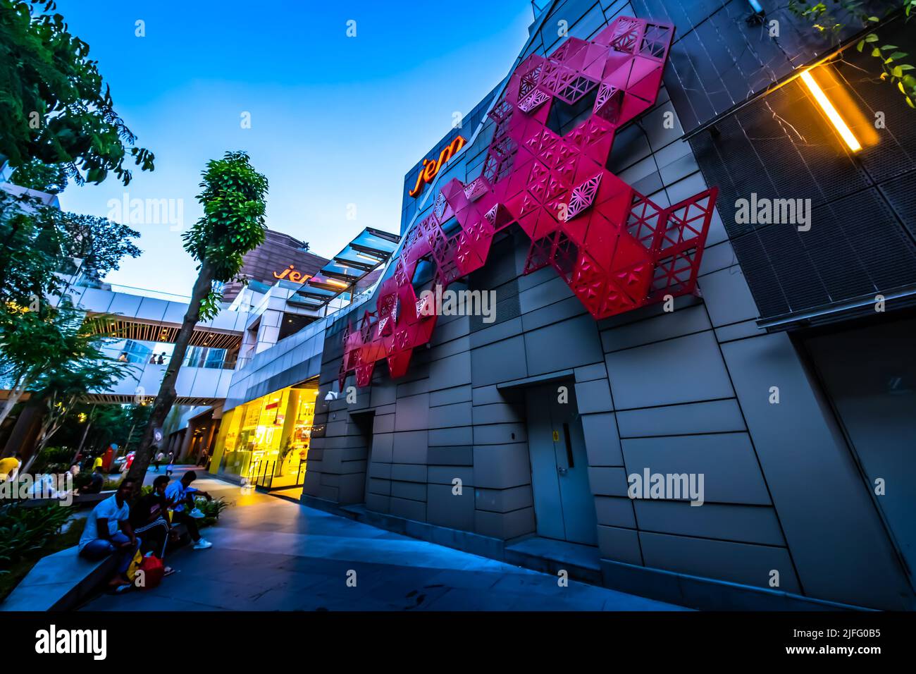 Jem è un centro commerciale suburbano a Jurong East, Singapore. Foto Stock