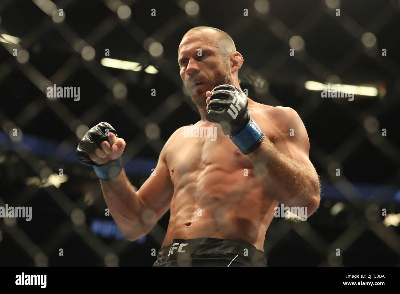 LAS VEGAS, NV - LUGLIO 2: Donald Cerrone durante la UFC 276 alla T-Mobile Arena il 2 Luglio 2022 a Las Vegas, Nevada, Stati Uniti. (Foto di Alejandro Salazar/PxImages) Foto Stock