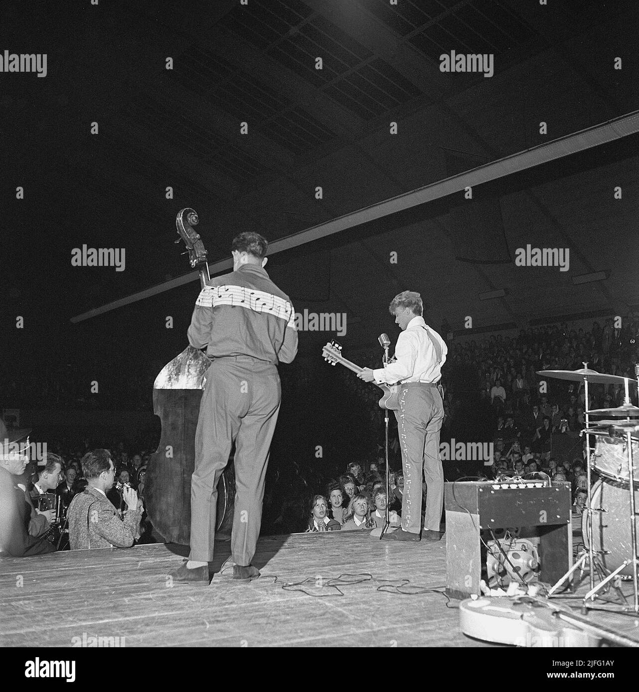 Tommy Steele. L'intrattenitore inglese è considerato il primo idolo e rock and roll star della Gran Bretagna. Nato nel dicembre 17 1936. Foto scattata quando si esibì a Stoccolma Svezia nell'aprile 19 1958. Foto Stock