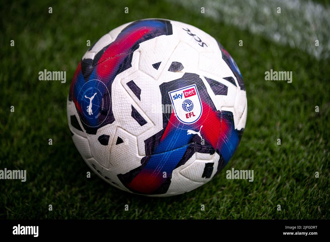 PUMA Official Match Ball EFL 22/23 Foto Stock