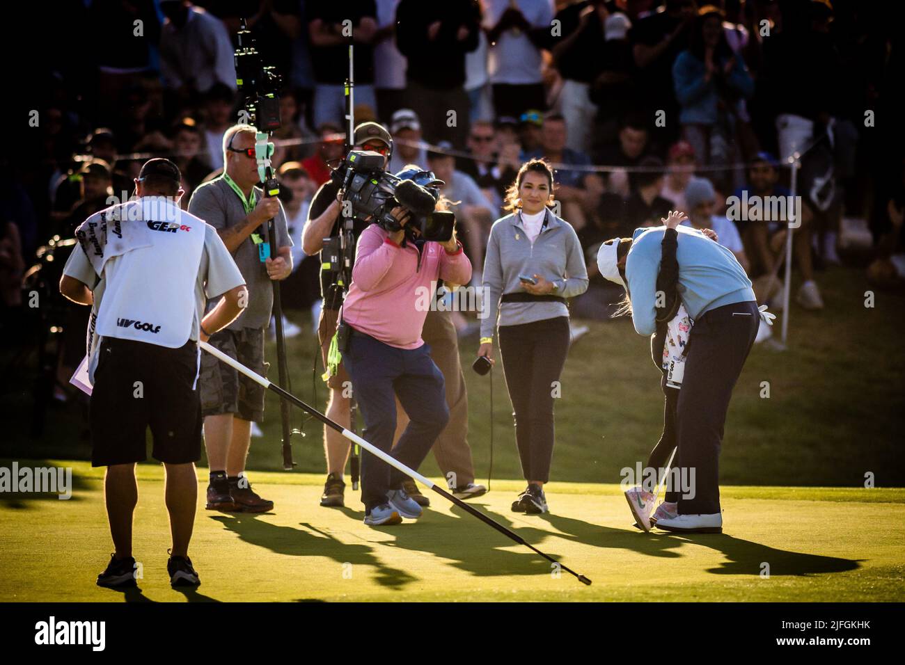 Carl Schwartzel ha vinto il concorso individuale e di squadra come parte di Stinger GC al LIV Golf Invitational London al Centurion Club Foto Stock