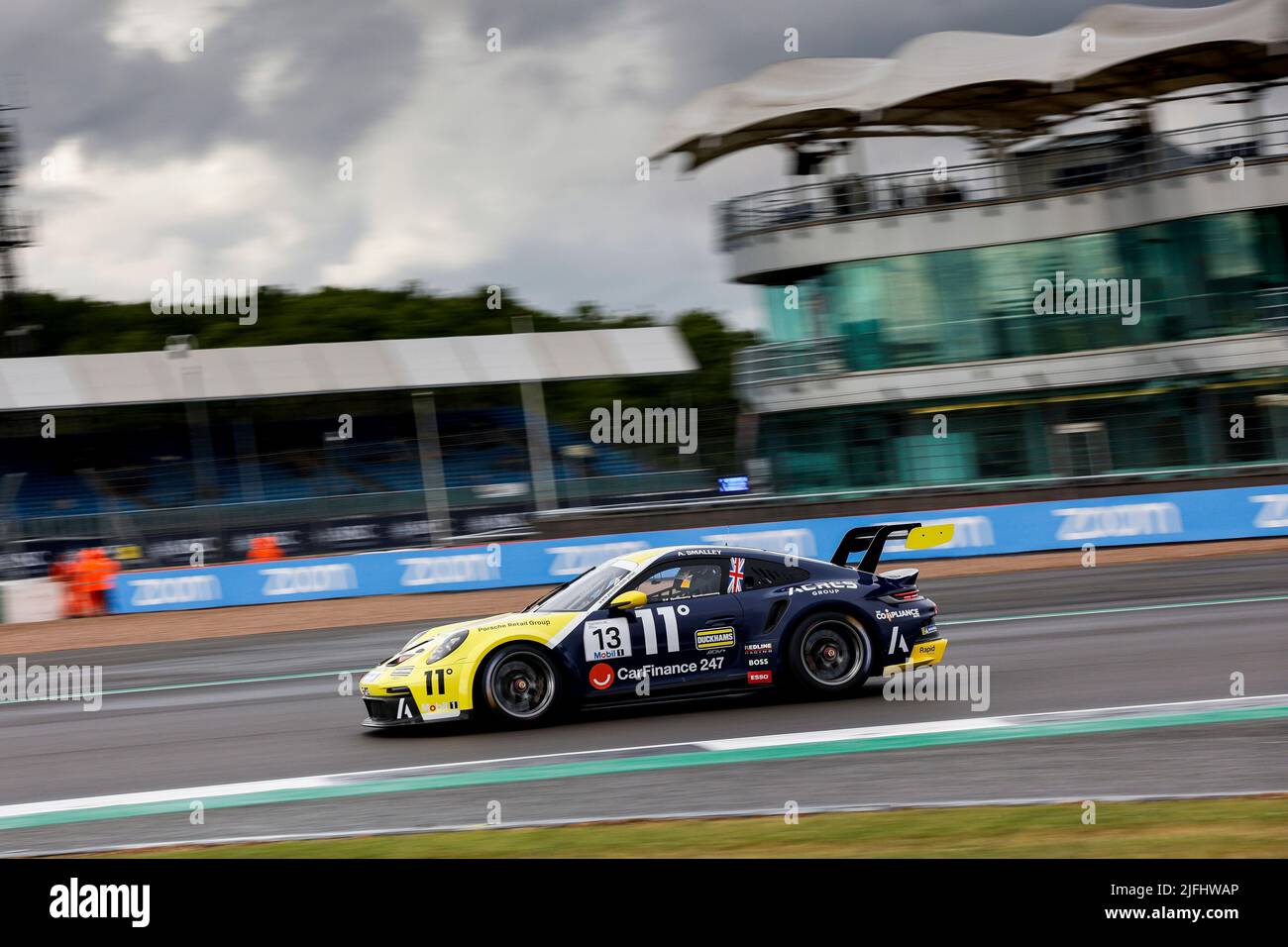Silverstone, Regno Unito. 2nd luglio 2022. #13 Adam Smalley (GB, CLRT), Porsche Mobil 1 Supercup al circuito di Silverstone il 2 luglio 2022 a Silverstone, Regno Unito. (Foto di ALTO DUE) credito: dpa/Alamy Live News Foto Stock