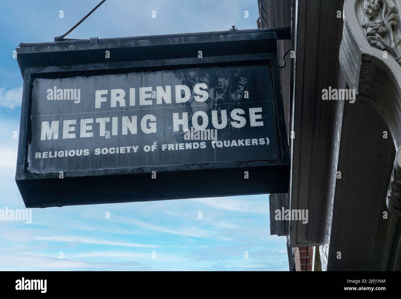 Cartello per la Quaker Meeting House a Eustace Street, Dublino, Irlanda Foto Stock