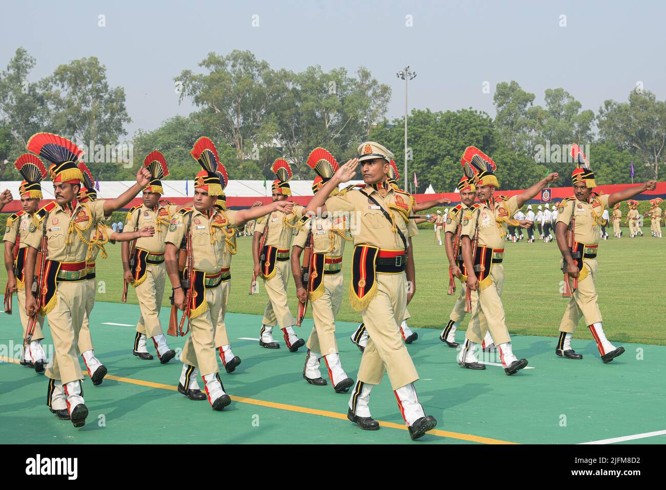 New Delhi, Nuova Delhi, India. 4th luglio 2022. Il personale della polizia di Delhi marzo durante la sfilata 1st del giorno del Commisionerate della polizia di Delhi a Nuova Delhi (immagine di accreditamento: © Kabir Jhangiani/Pacific Press via ZUMA Press Wire) accreditamento: ZUMA Press, Inc./Alamy Live News Foto Stock