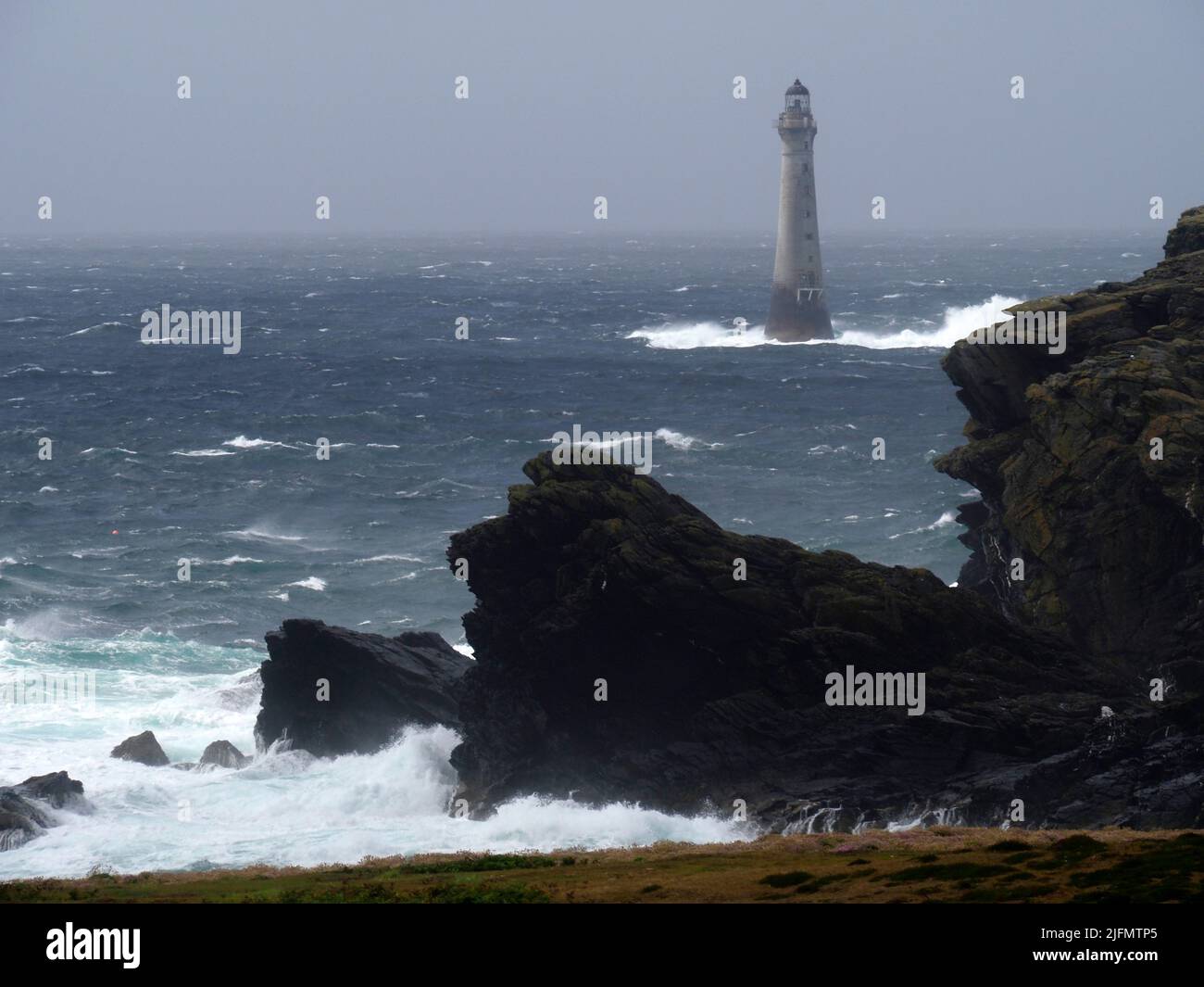 Faro di roccia di pollo, a sud di vitello di Man, Isola di Man Foto Stock