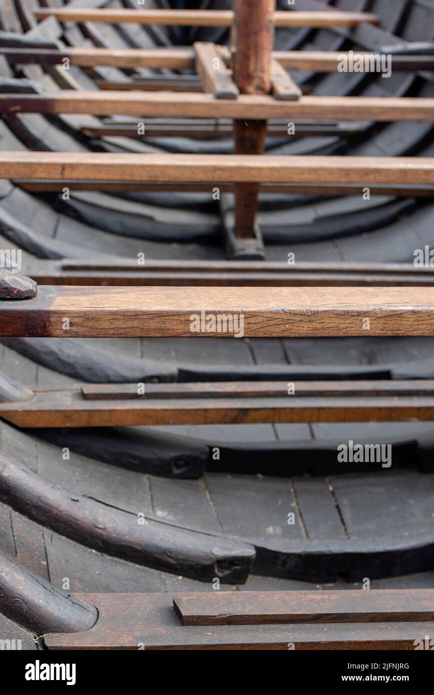 particolare di panca di vecchia barca di legno Foto Stock