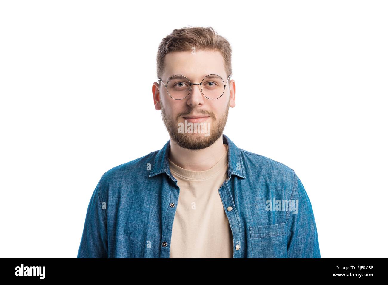 Uomo con volto calmo in studio Foto Stock
