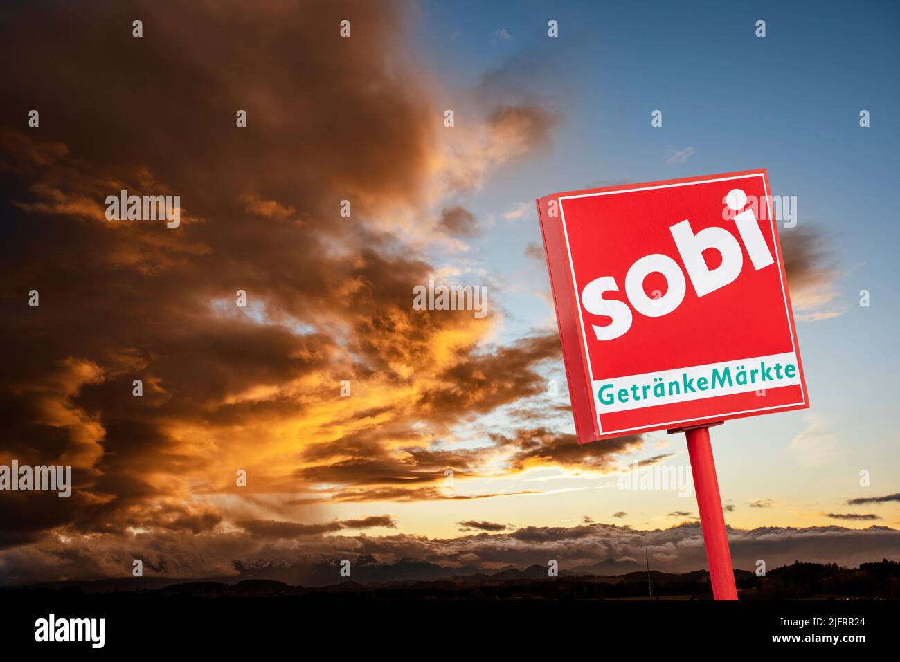 Werbe- und Firmanschild des Getränkemarkt Sobi Foto Stock