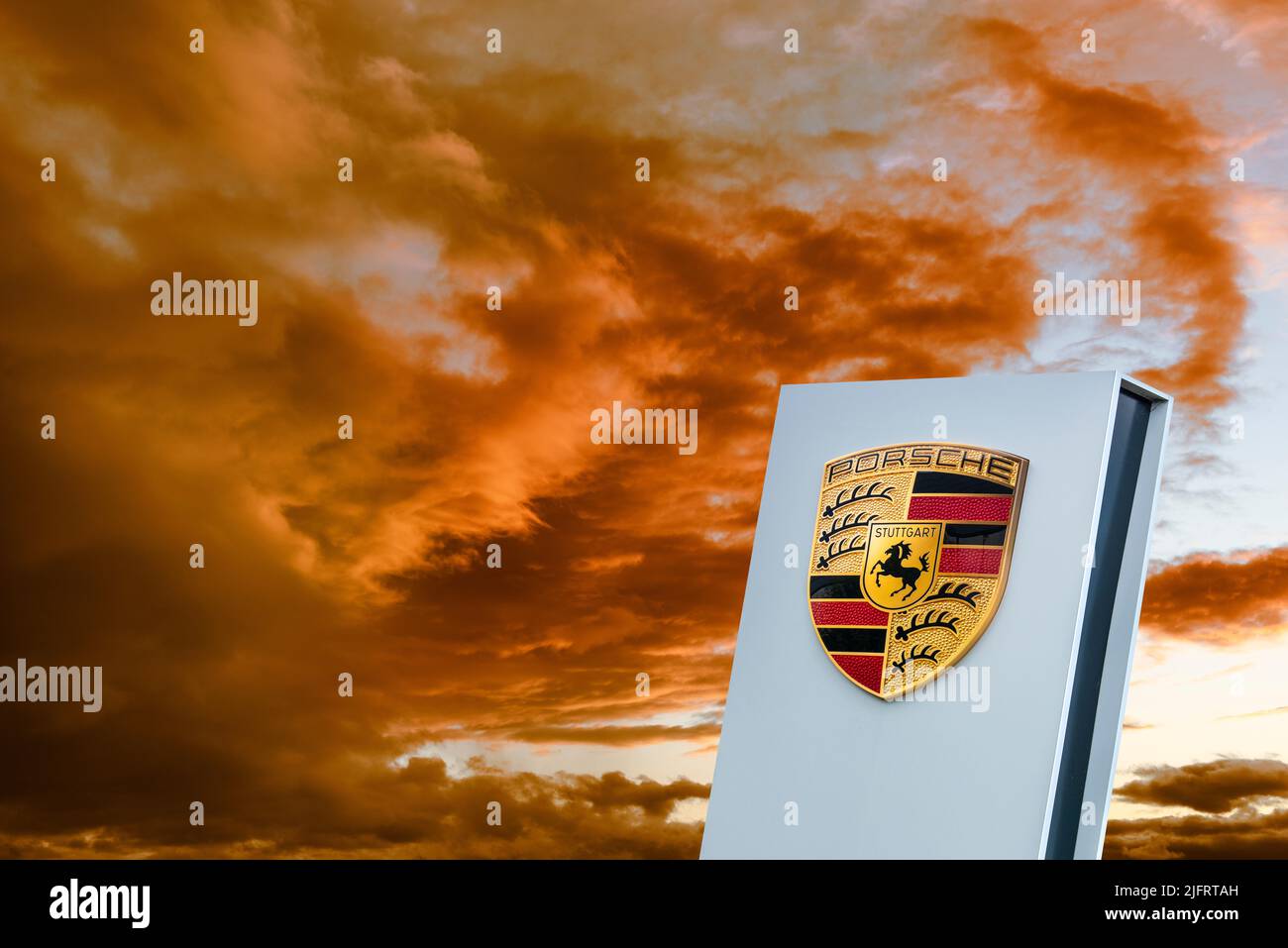 Werbeschild der Firma Porsche Foto Stock