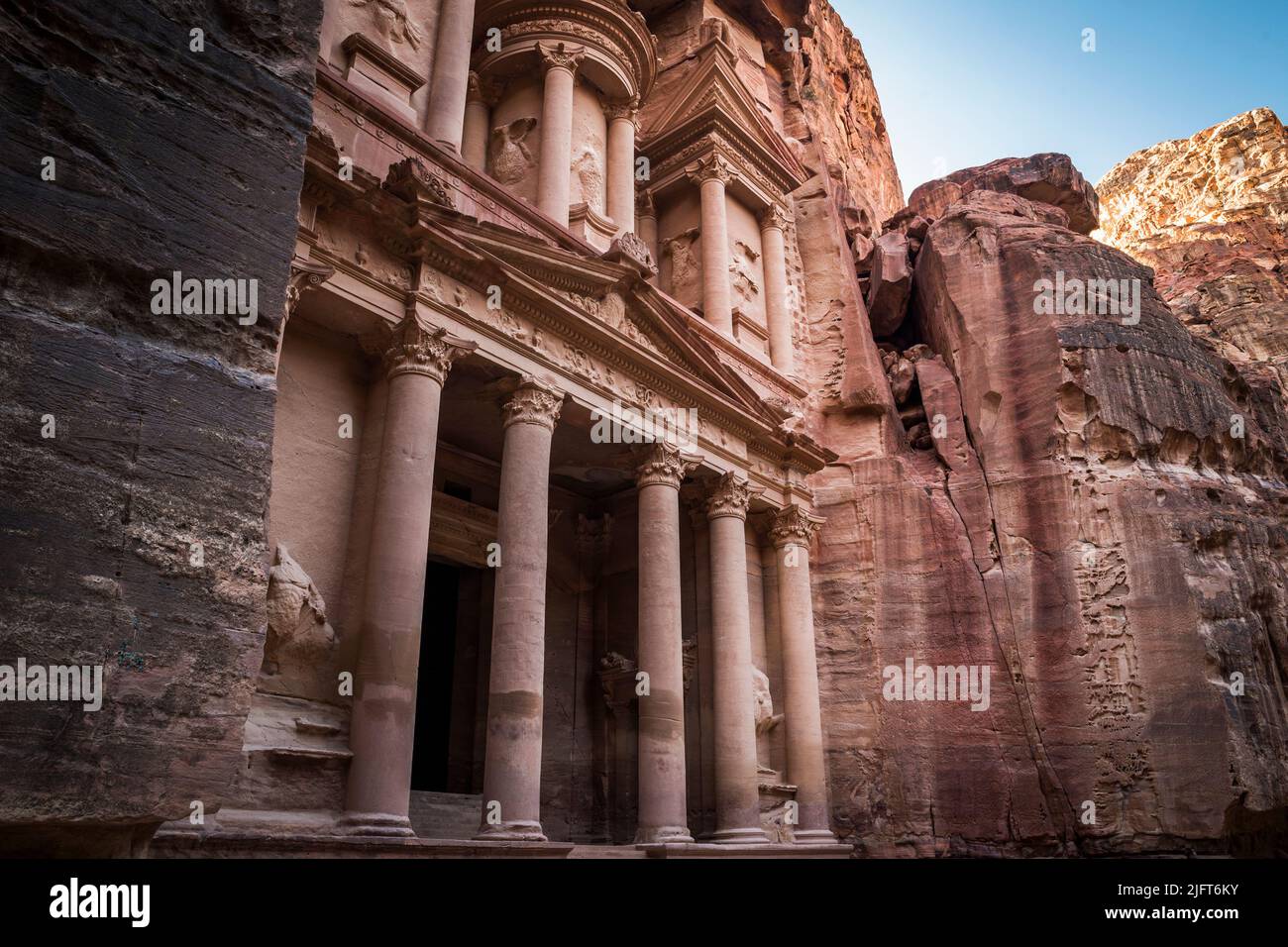 Il Tesoro (al-Khazneh), Petra, Ma'an Governatorato, Giordania Foto Stock