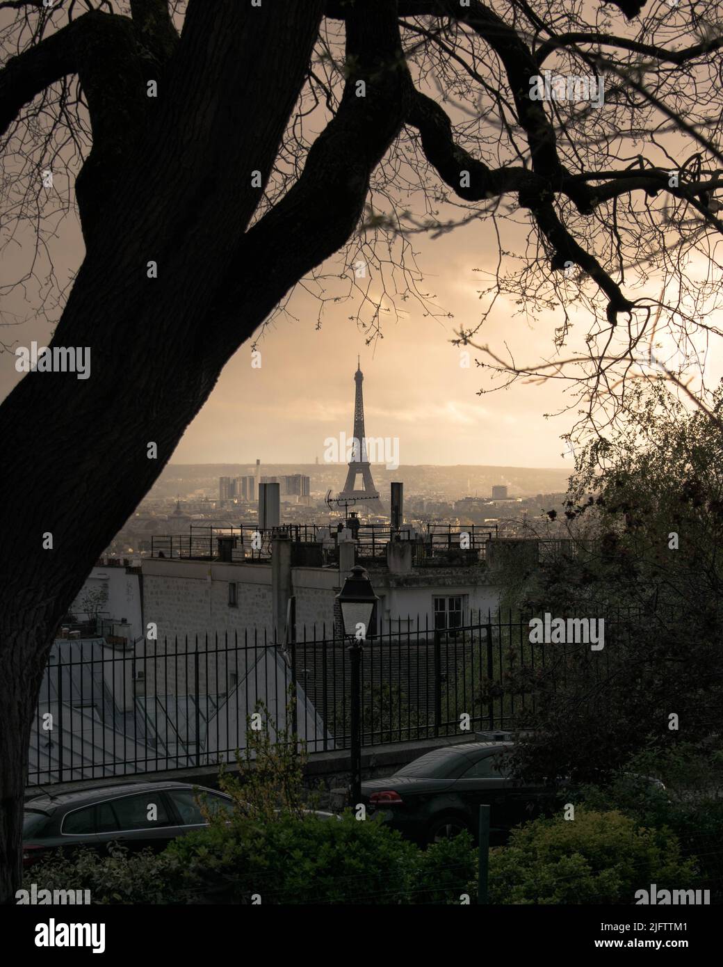 La Torre Eiffel vista dal Sacré Coeur Foto Stock