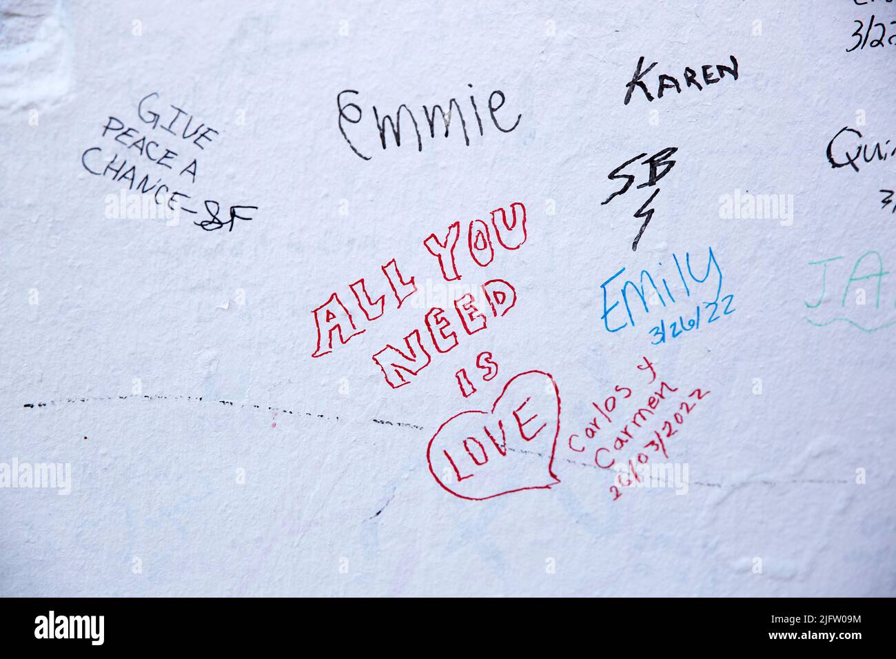 Graffiti fuori dagli Abbey Road Studios di Londra. Foto Stock