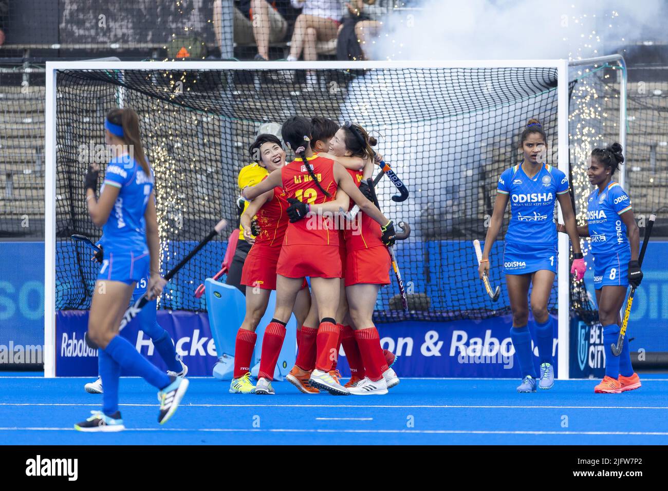 AMSTERDAM - Goal China goalkeeper Ping Liu (CHN) durante la partita tra India e Cina alla Coppa del mondo di Hockey al Wagener Stadium, il 5 luglio 2022 ad Amsterdam. ANP WILLEM VERNES Foto Stock