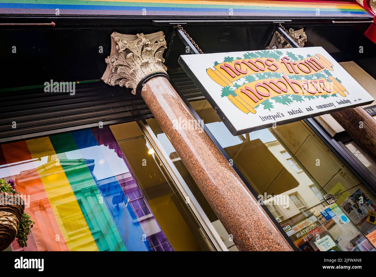 The Famous News from Nowhere, libreria Radical and Community di Liverpool. Liverpool, Merseyside, Lancashire, Inghilterra, Regno Unito Foto Stock