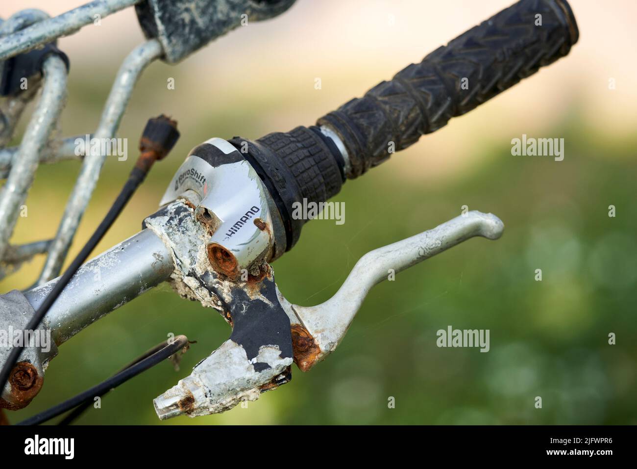 Bicicletta dei freni rotta immagini e fotografie stock ad alta risoluzione  - Alamy