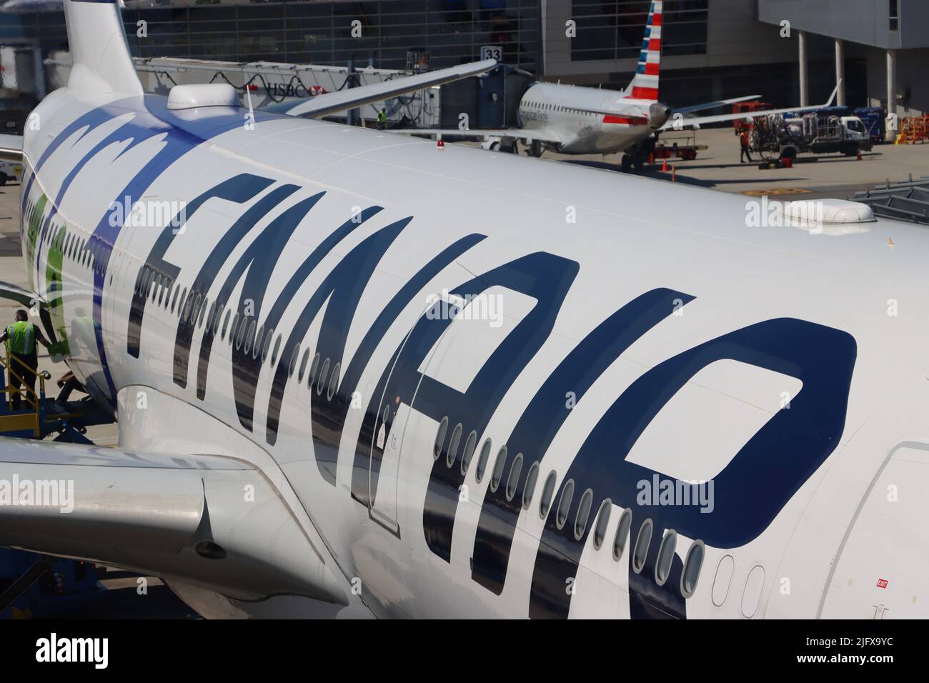 Finnair Airbus 330 al gate dell'aeroporto JFK il 6th 2022 giugno Foto Stock