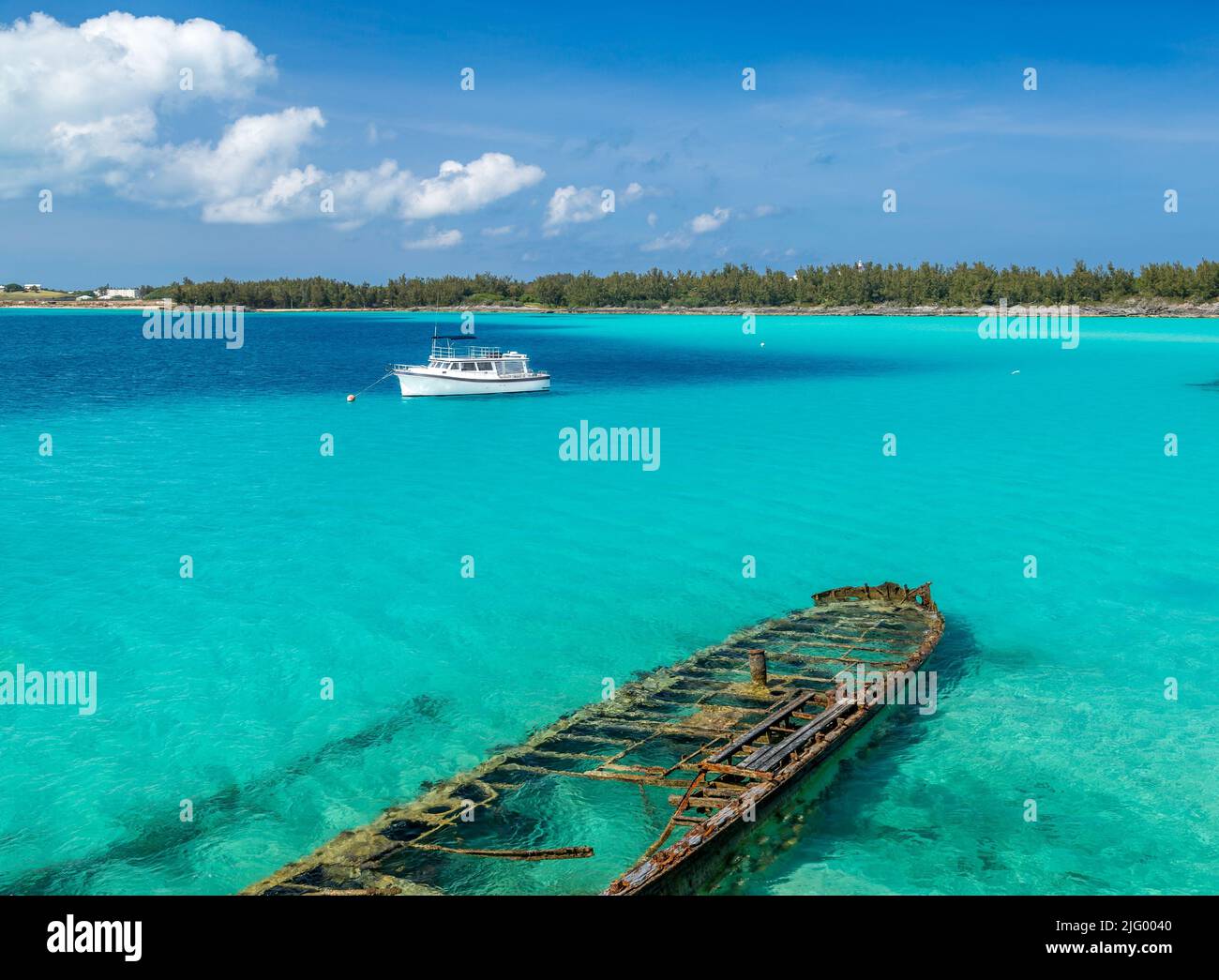 Il relitto della Sea Fern affondò deliberatamente nel 1930 come frangiflutti per una spedizione subacquea profonda, Castle Harbour, Bermuda, Atlantic Foto Stock