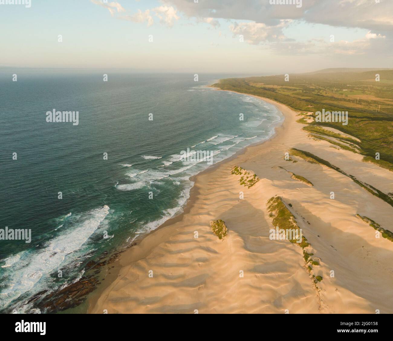 Vista aerea di Sardinia Bay Beach, Capo Orientale, Sudafrica, Africa Foto Stock