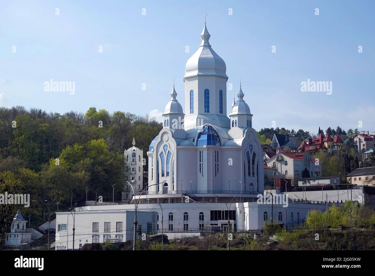 Kyiv, Ucraina 1 maggio 2021: Tempio interreligioso "Pace, amore e unità" nella città di Kyiv Foto Stock