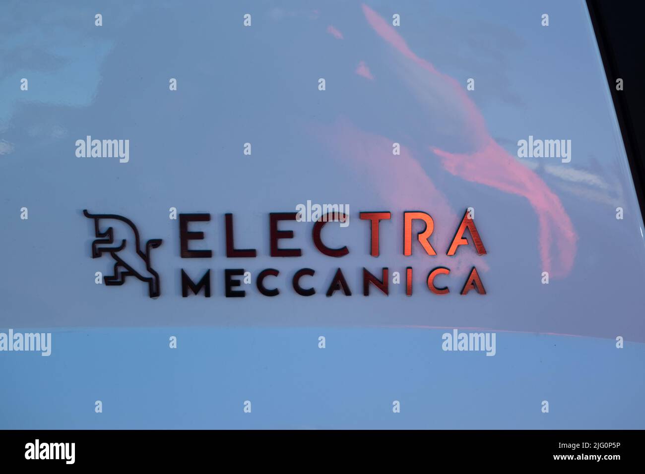 Electra meccanica logo un auto elettrica monoposto, con tre ruote Foto Stock