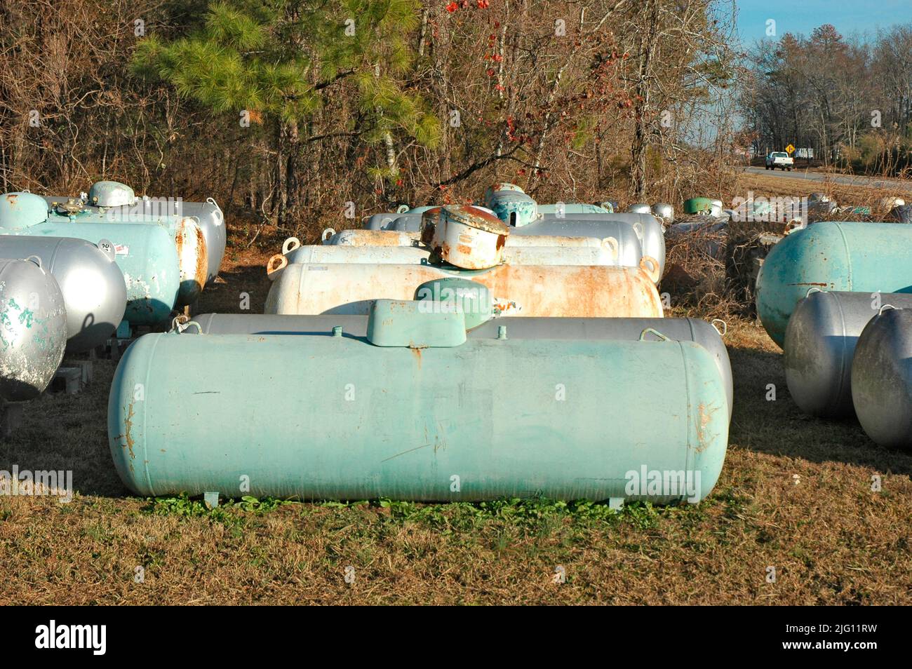 Il gas propano vasche per il contratto di locazione o di affitto di case e di business per il calore e la cottura Foto Stock