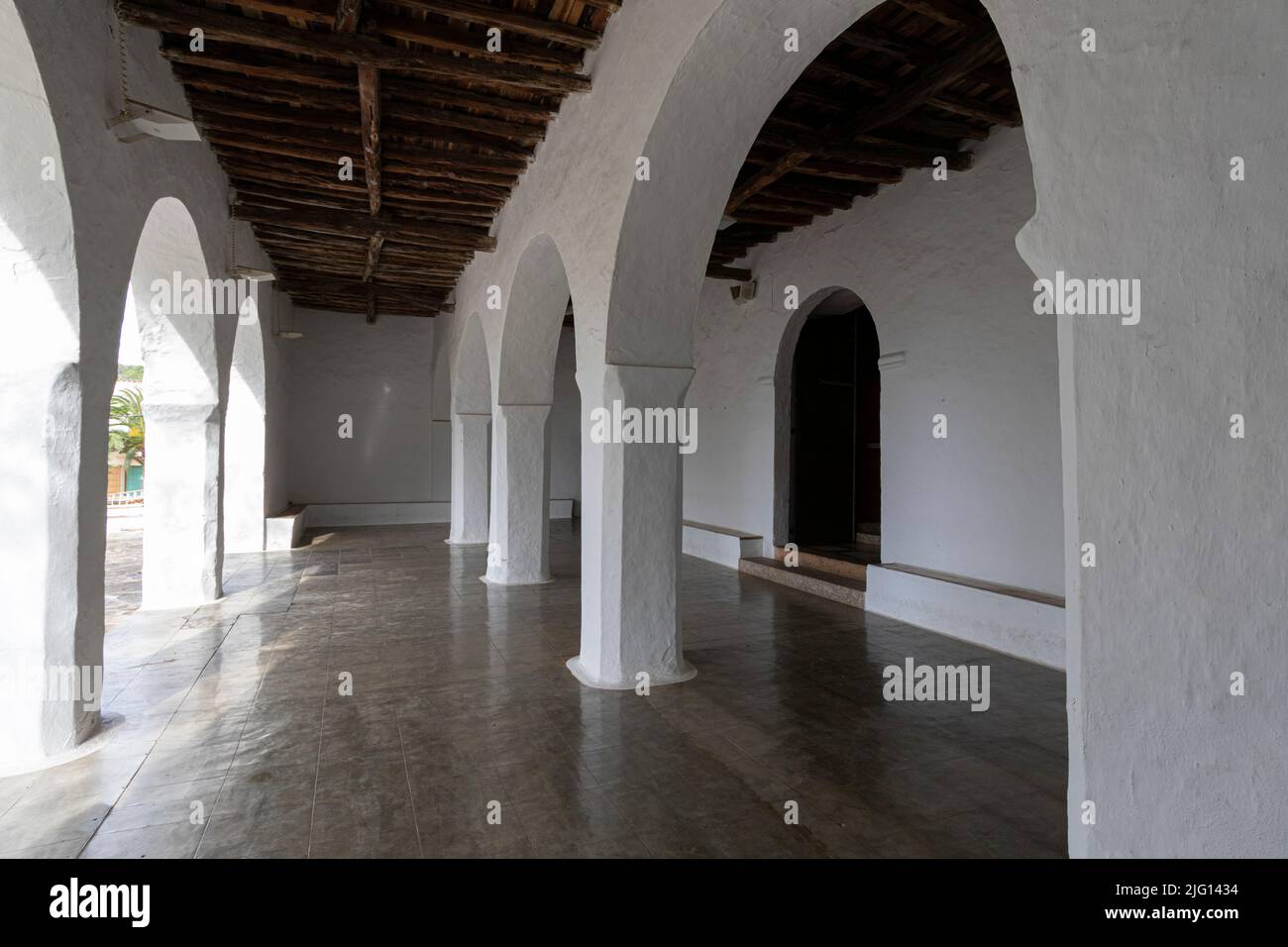 Chiesa della città di Santa Eulalia del Rio sull'isola di Ibiza Foto Stock