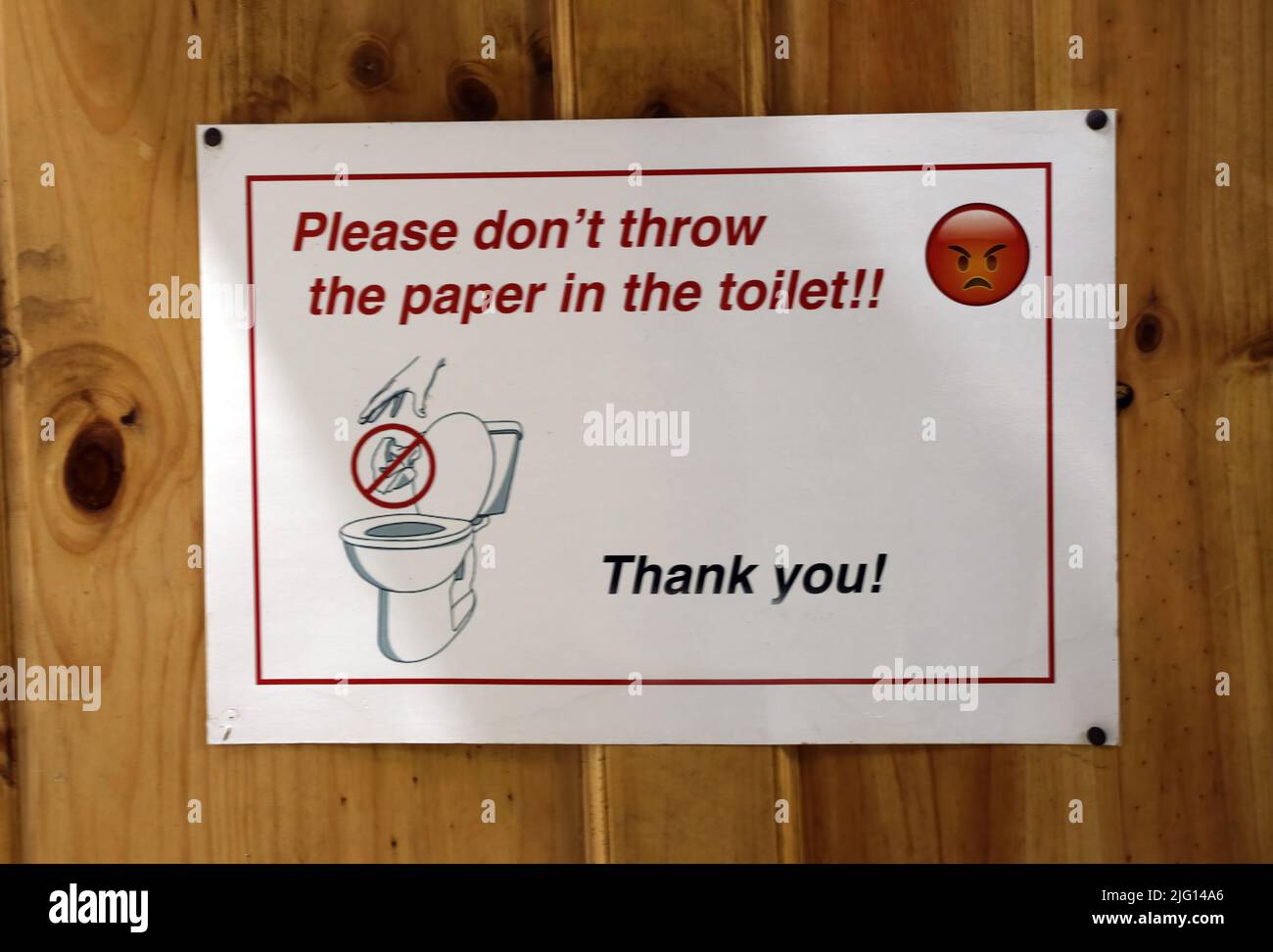 Segno che richiede di non gettare la carta nel compostaggio wc Costa Rica Marzo Foto Stock