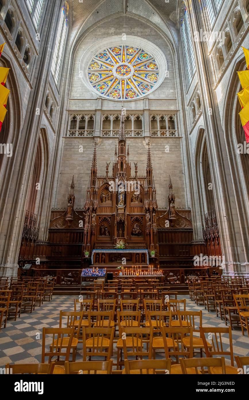Altare della Vergine. La Cattedrale della Santa Croce (Sainte-Croix) di Orleans nel Centro-Val de Loire regione di Francia. E 'stato originariamente costruito fr Foto Stock
