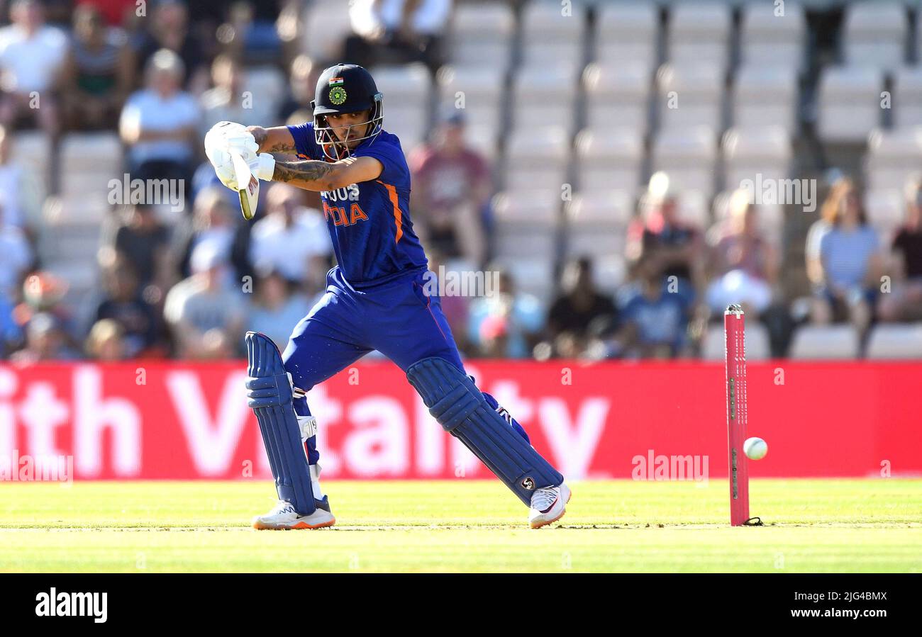 Ishan Kishan in India colpisce la palla durante la prima partita Vitality IT20 all'Ageas Bowl di Southampton. Data foto: Giovedì 7 luglio 2022. Foto Stock