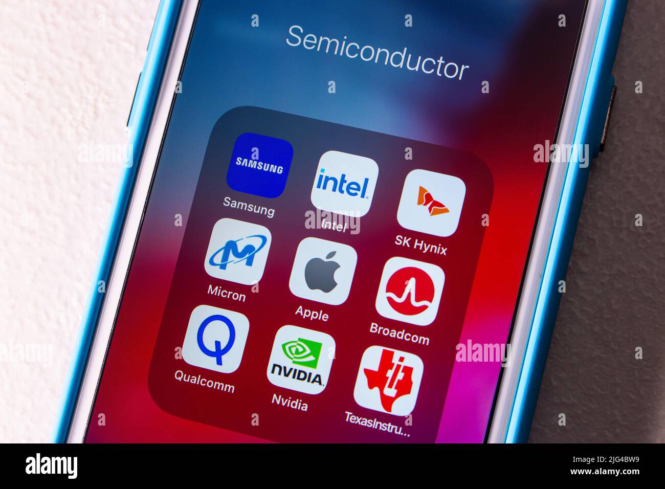 Marchi di semiconduttori più diffusi, Samsung, Intel, SK Hynix, micron Technology, Apple inc, Broadcom, Qualcomm, Nvidia e Texas Instruments su un iPhone Foto Stock