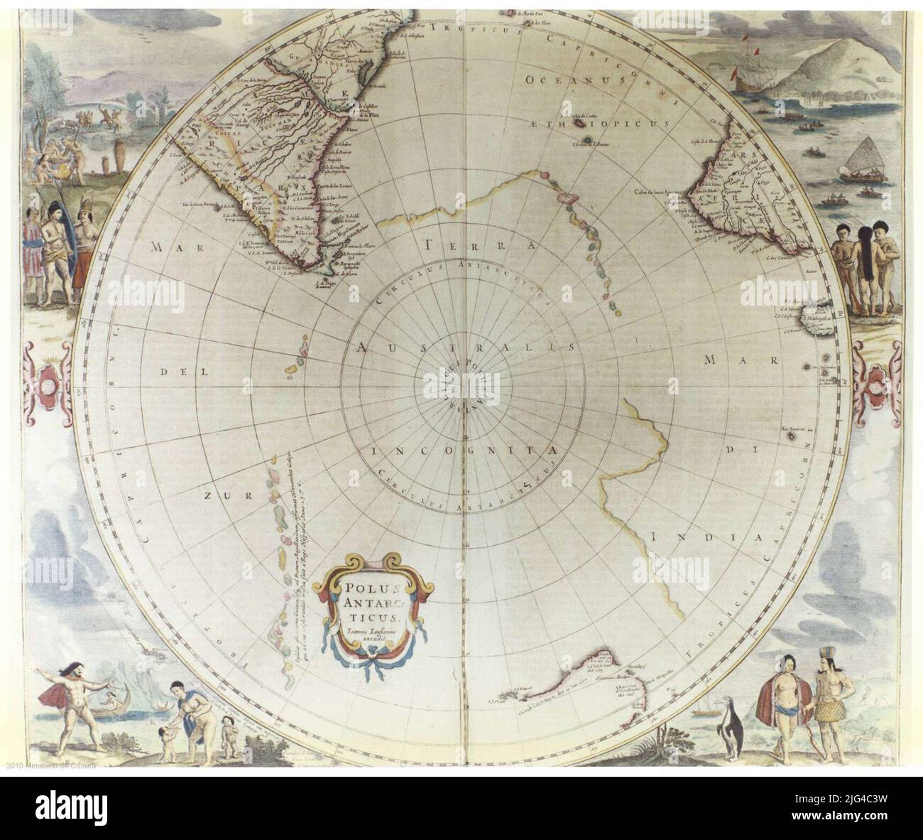 Polo Antartico. Margini graduati rilevati a partire da 10 gradi di latitudine [= 3 cm]. Coordinate riferite al meridiano dell'isola di Flores (o 180 °-e 180 °/s 20 ° -S 90 °). 10th rete geografica in rilievo a 10 ° da montagne di profilo e ombreggiatura divisioni amministrative differenziate da abbondante toponimia colore idrografia sulla costa dell'Australia appaiono i nomi degli scopritori e anni in cui titolo e redattore incorniciato in poster barocco appaiono, decorate con diverse scene consuetudinarie Foto Stock