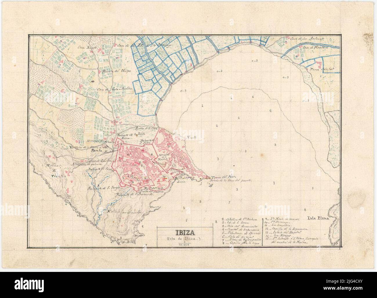Ibiza (Isola di Ibiza) 1: 10000. Menzione della responsabilità presa dal catalogo del SG: "Isole Baleari. Secoli XVII-XIX. 1972, p. 190 manoscritto a Plumilla in Nero, Blu, Verde, Siena e Carmin rilievo rappresentato da curve di configurazione e sonde batimetriche relazione dei principali edifici civili, militari e religiosi della città indicata da chiave numerica indica raccolti, frutteti, masse forestali e perimetro città fortificata Foto Stock