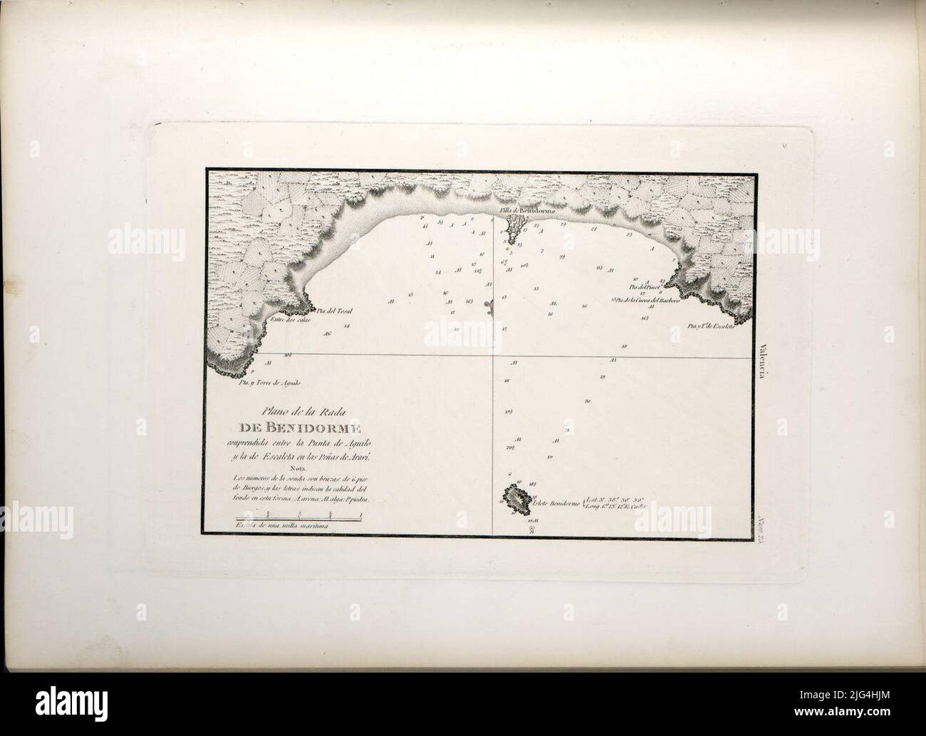Benedorme Rada piano: Tra la Punta de Aguilo e l'Escaleta. Menzione di responsabilità e piede di stampa preso dalla copertura dell'Atlante Scala grafica di un miglio marino [= 5,4 cm]. Coordinate dell'isolotto di benidorm riferite al Meridiano di Cádiz (e 6° 13'12 '/n 38° 30'30'). Orientato con lis medio in quattro nodi di rumbo Foto Stock