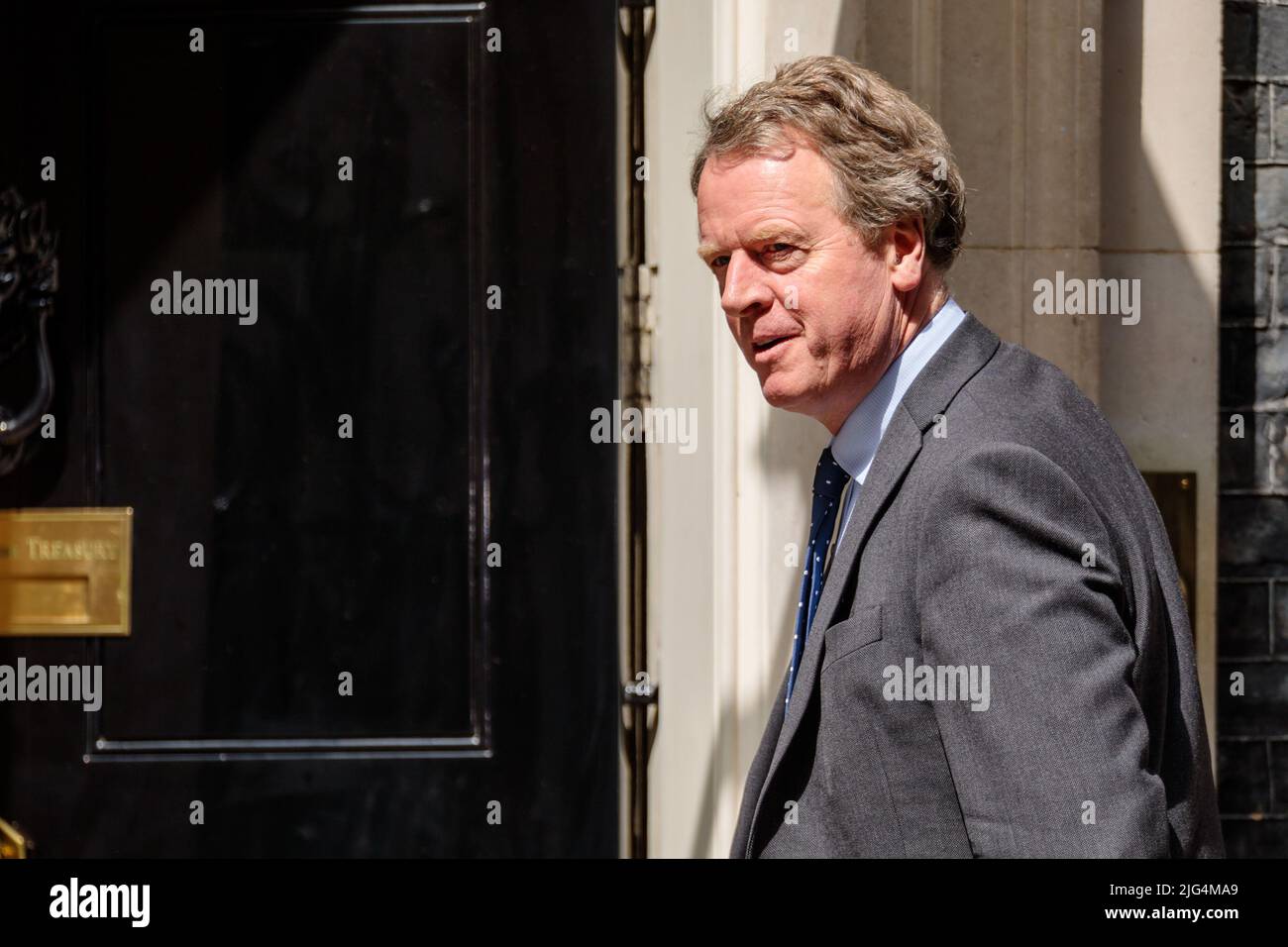 Downing Street, Londra, Regno Unito. 7th luglio 2022. I Ministri partecipano al primo incontro del Gabinetto a 10 Downing Street dalle dimissioni del primo Ministro Boris Johnson all'inizio di oggi. Il Rt Hon Alister Jack MP. Segretario di Stato per la Scozia. Amanda Rose/Alamy Live News Foto Stock