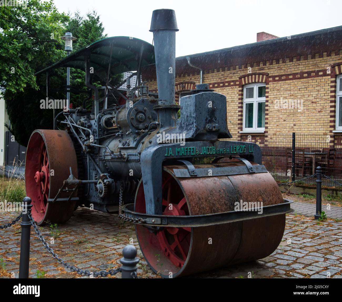 Dampfwalze (rullo a vapore) von J.A. Maffei & Jacob, ausgestellt a Großbeeren, Germania Foto Stock
