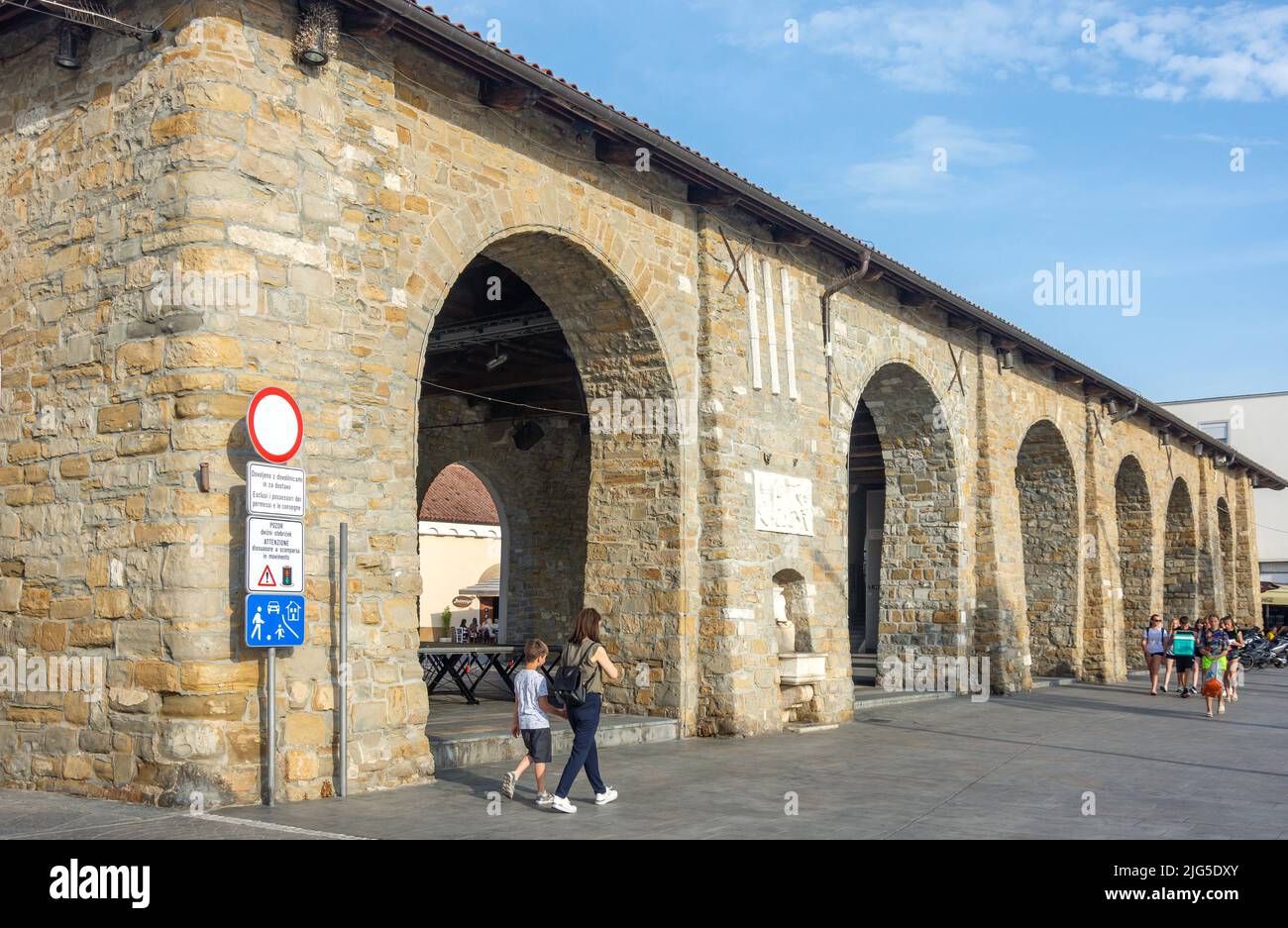 Taverna Capodistria del 17th secolo, Pristaniska ulica, Capodistria, Istria Slovena, Slovenia Foto Stock