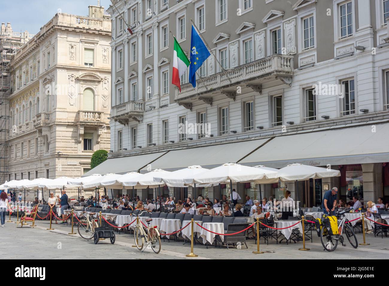 Caffè dei Specchi, Piazza unita d'Italia, Trieste, Regione Friuli Venezia Giulia, Italia Foto Stock