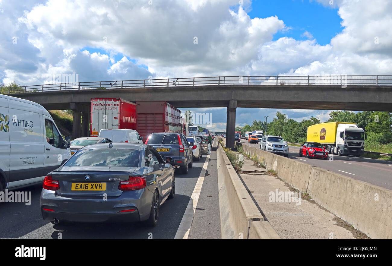 Congestione autostradale, traffico stazionario durante le festività nel Regno Unito Foto Stock