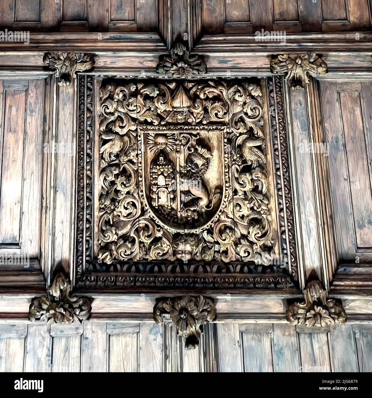 Soffitto in legno al monastero di San Michele di refojos (Sao Miguel de refojos) è stato costruito nel 1755 in stile barocco per l'ordine benedettino, in t Foto Stock