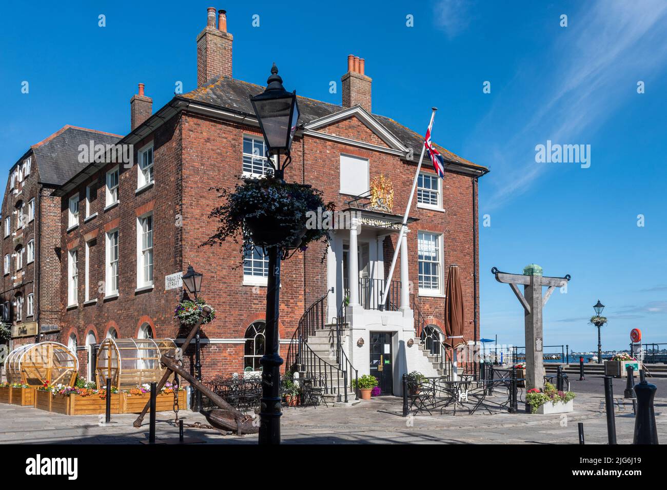 L'Old Custom House a Poole, Dorset, Inghilterra, Regno Unito, un edificio georgiano classificato di grado II* a Poole Quay Foto Stock