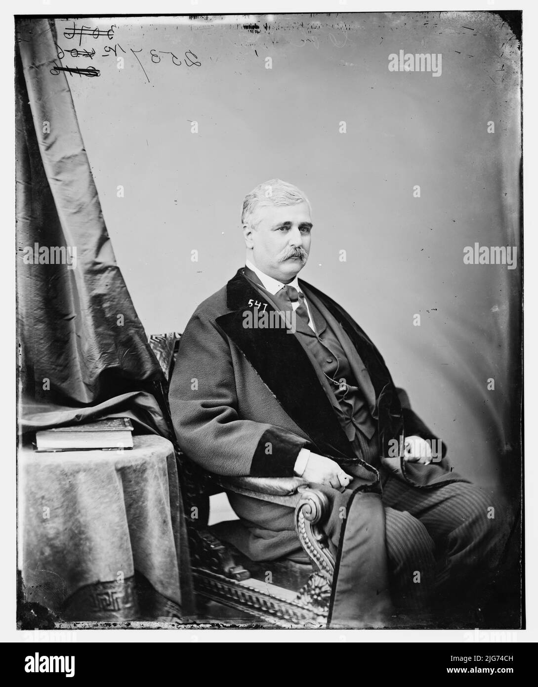 Col. Berrett, tra il 1860 e il 1875. [Politico: Sindaco di Washington DC; 'costretto a dimettersi dall'ufficio dopo essere stato incarcerato dall'amministrazione Lincoln per sedizione']. Foto Stock