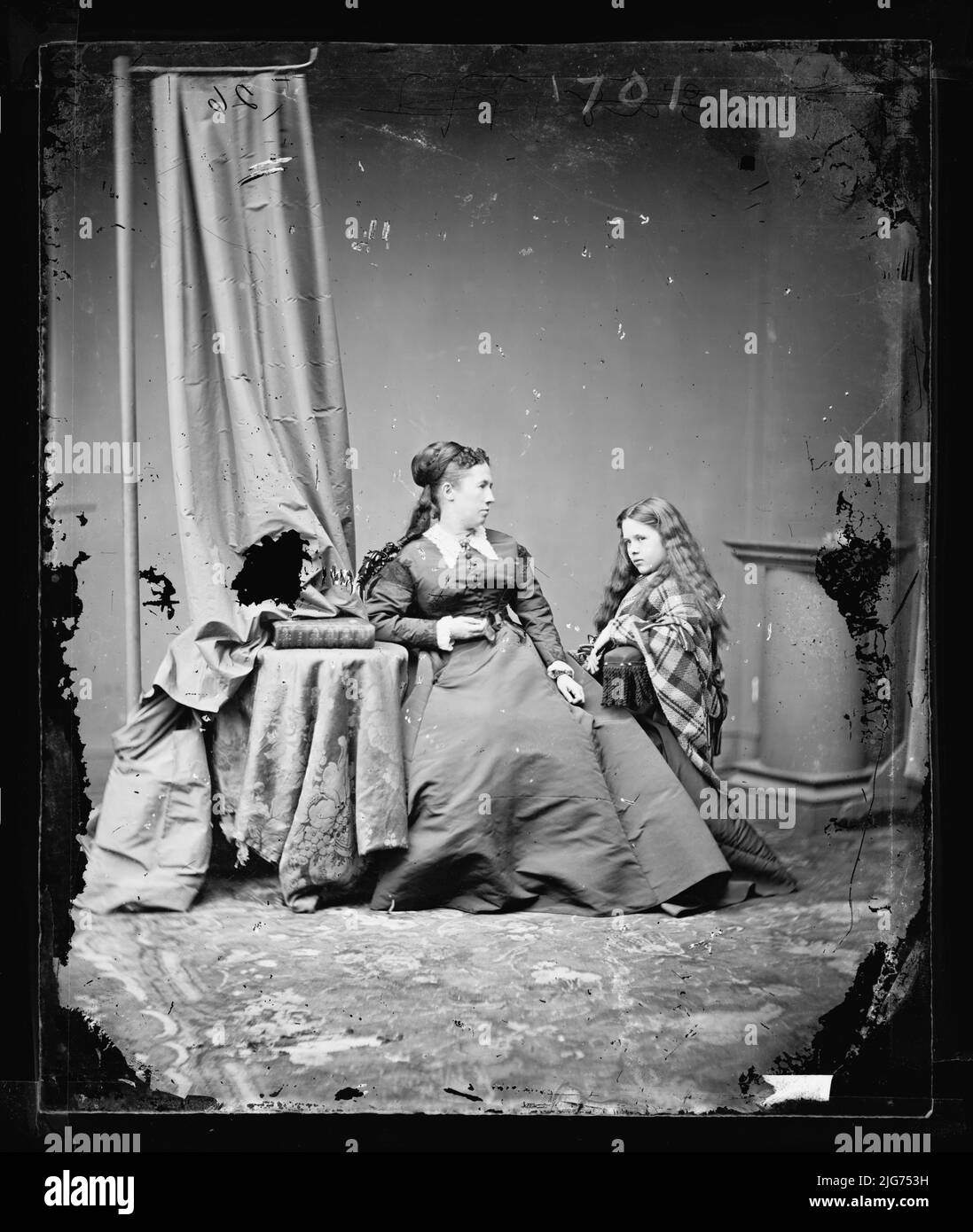 Sig.ra U.S. Grant e figlia?, tra il 1860 e il 1875. Foto Stock