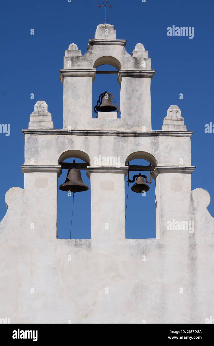 Missione San Jan Capistrano tre campanile, San Antonio, Texas, USA Foto Stock
