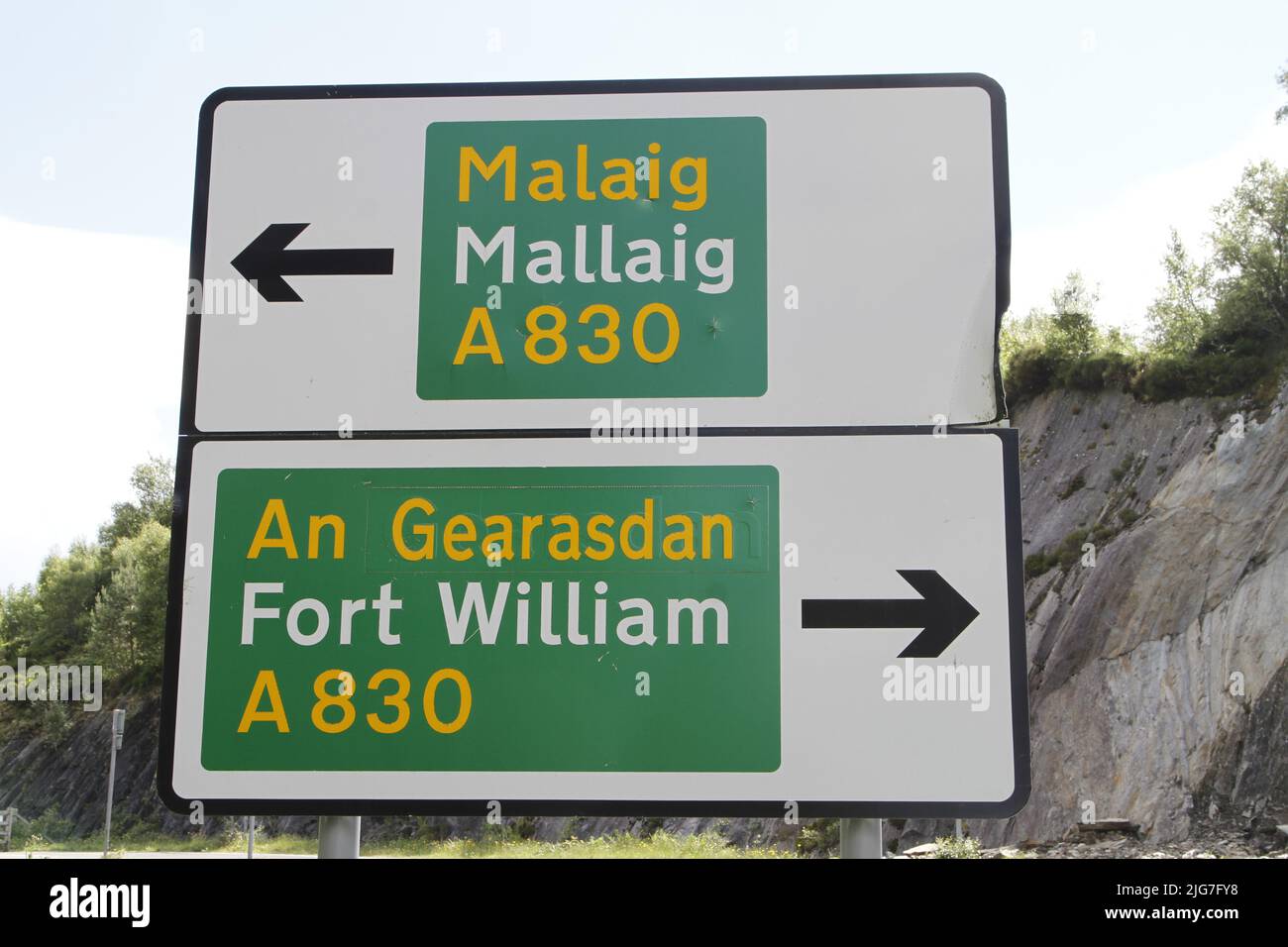 Cartello gaelico tra Mallaig e Fort William Foto Stock