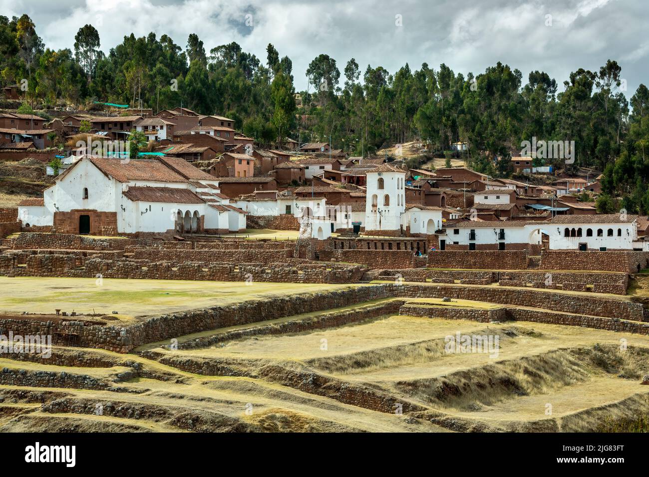 Villaggio di Chinchero e terrazze agricole, Cusco, Perù Foto Stock