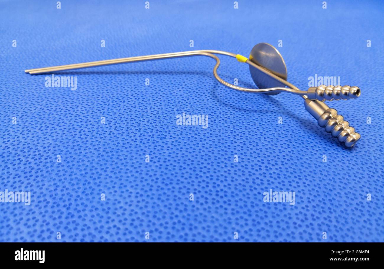 Immagine closeup della cannula di irrigazione per aspirazione ENT Foto Stock