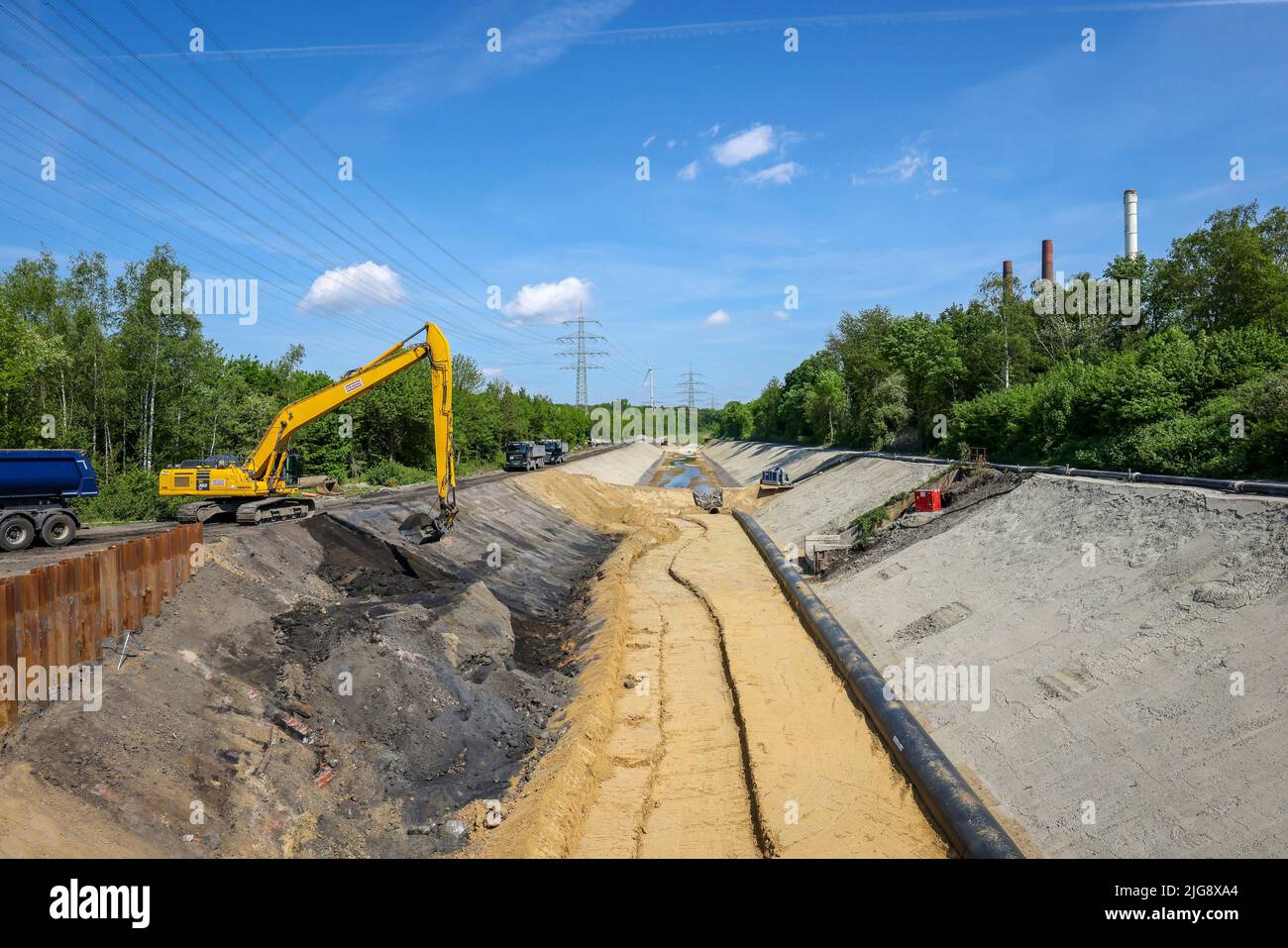Renaturalized Boye, affluente dell'Emscher, ricostruzione di Emscher, Bottrop, Renania settentrionale-Vestfalia, Germania Foto Stock